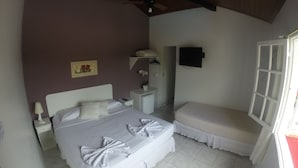 Triple Room | Minibar, WiFi (free) - Porto da Barra (Buzios)