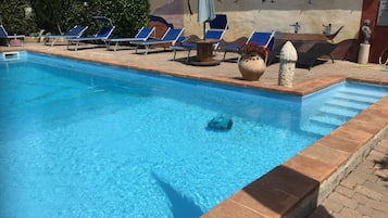 1 bedroom, premium bedding, down duvets, in-room safe