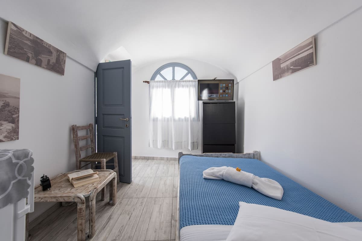 Einzelzimmer | 1 Schlafzimmer, Pillowtop-Betten, schallisolierte Zimmer
