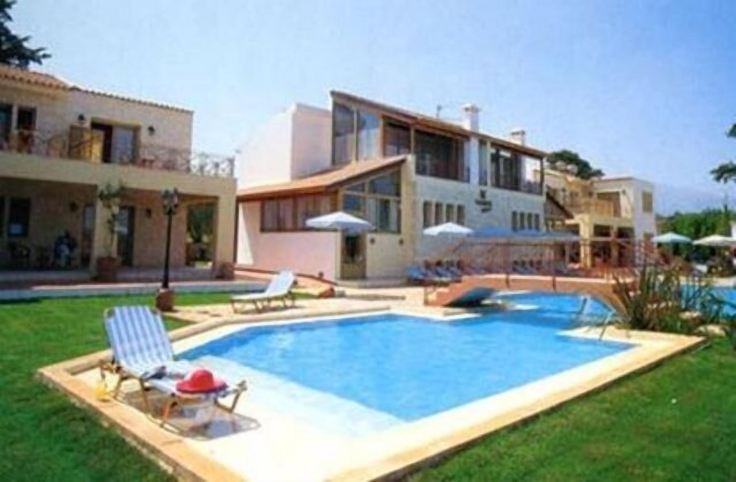 Outdoor pool, pool umbrellas, pool loungers