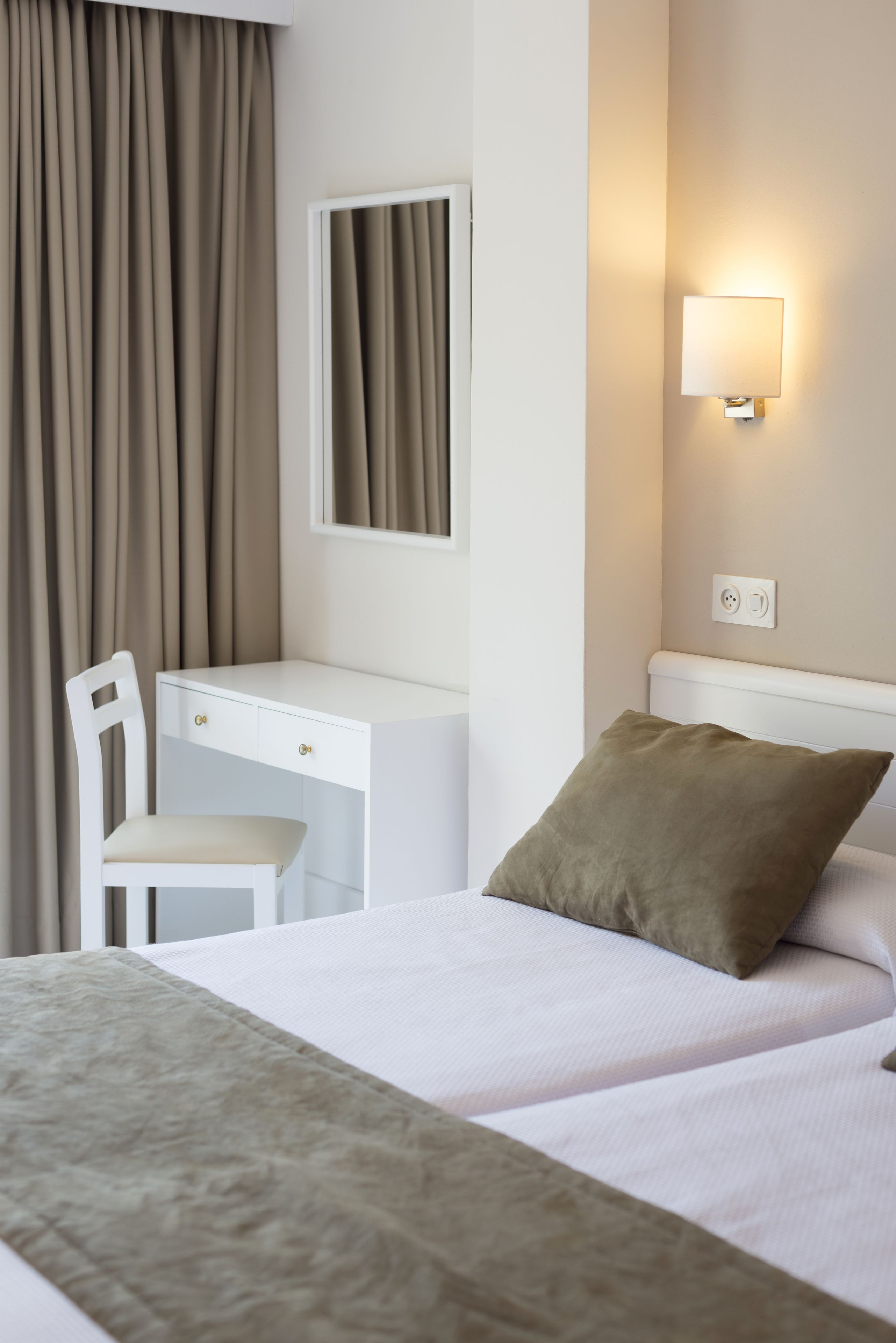 Foto - Hostal Residencia Sutimar