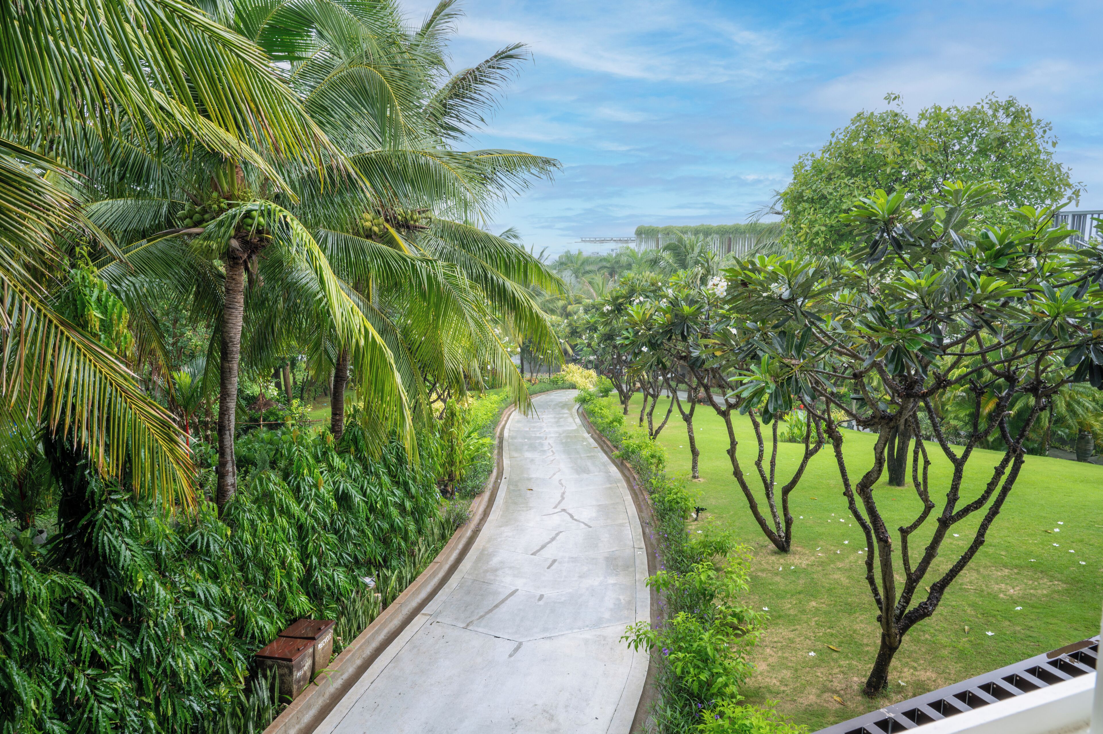 azul garden view | garden view