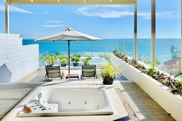 Terra Ocean View 02 bedrooms | Minibar, in-room safe, laptop workspace, WiFi (free)