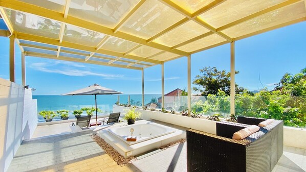 Terra Ocean View 01 bedroom | Minibar, in-room safe, laptop workspace, free WiFi