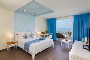 Azul Sea View | Minibar, in-room safe, laptop workspace, free WiFi