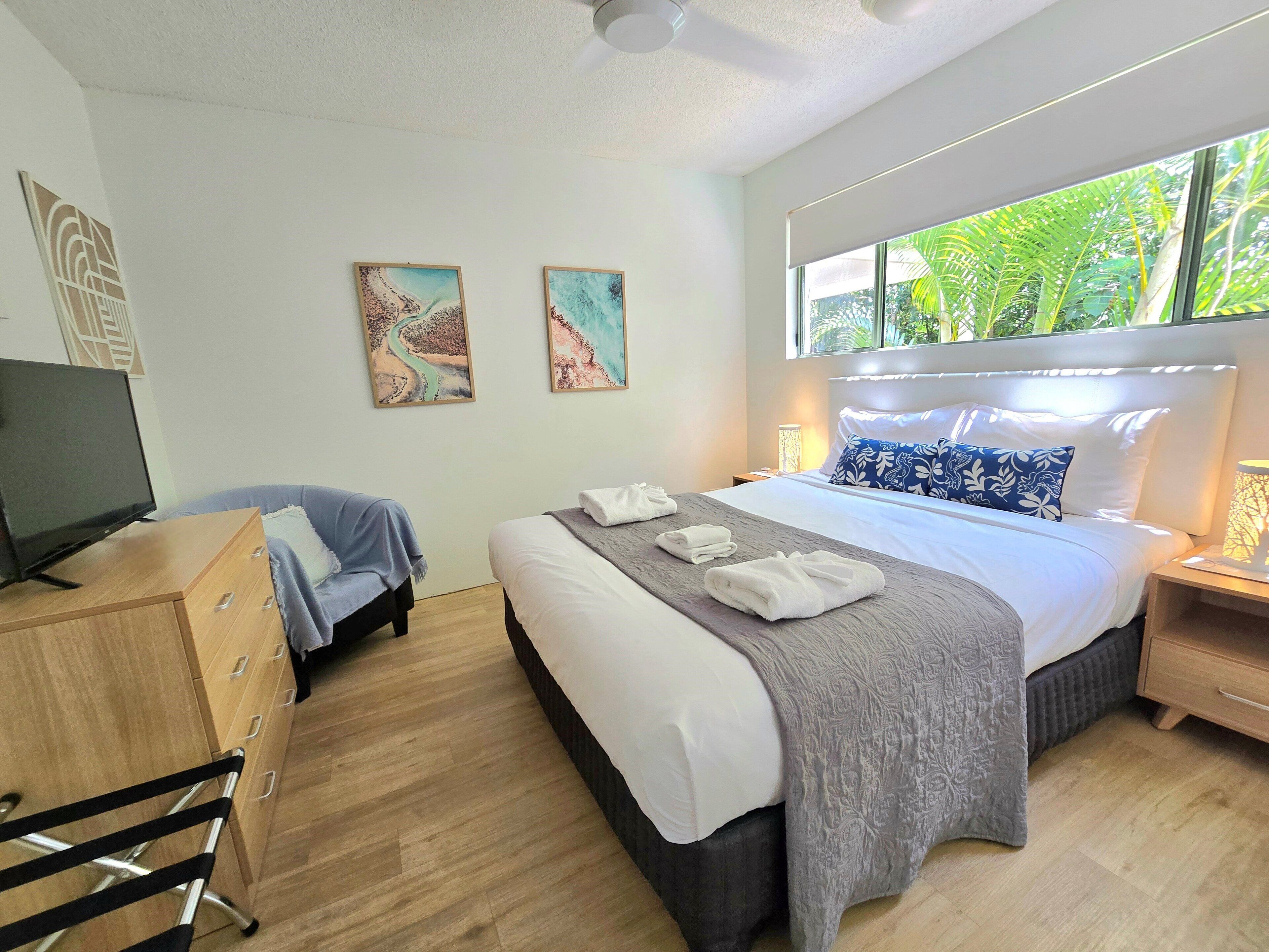 1 chambre, literie de qualité supérieure, surmatelas