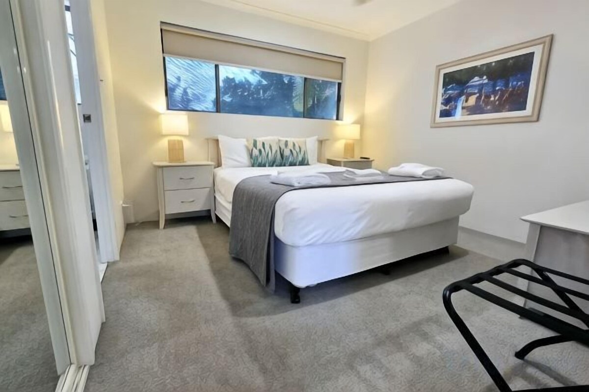 1 dormitorio y ropa de cama de alta calidad