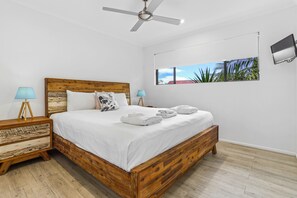 Superior Apartment, 1 Bedroom, Non Smoking, Pool View | 1 bedroom, premium bedding, pillow-top beds, individually decorated - Noosa River Retreat (Noosaville)