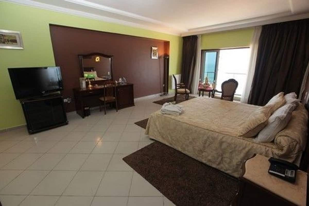 Standard Single Room | In-room safe, desk, blackout drapes, soundproofing