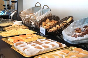 Ilmainen mannermainen aamiainen 