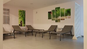 Massage/treatment rooms, manicures and pedicures