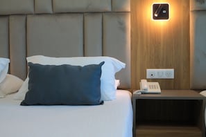 Suíte | Roupas de cama premium, cofres nos quartos, escrivaninha