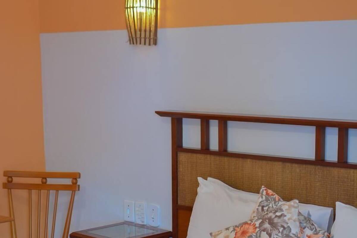 Minibar, Zimmersafe, Schreibtisch, Zustellbetten