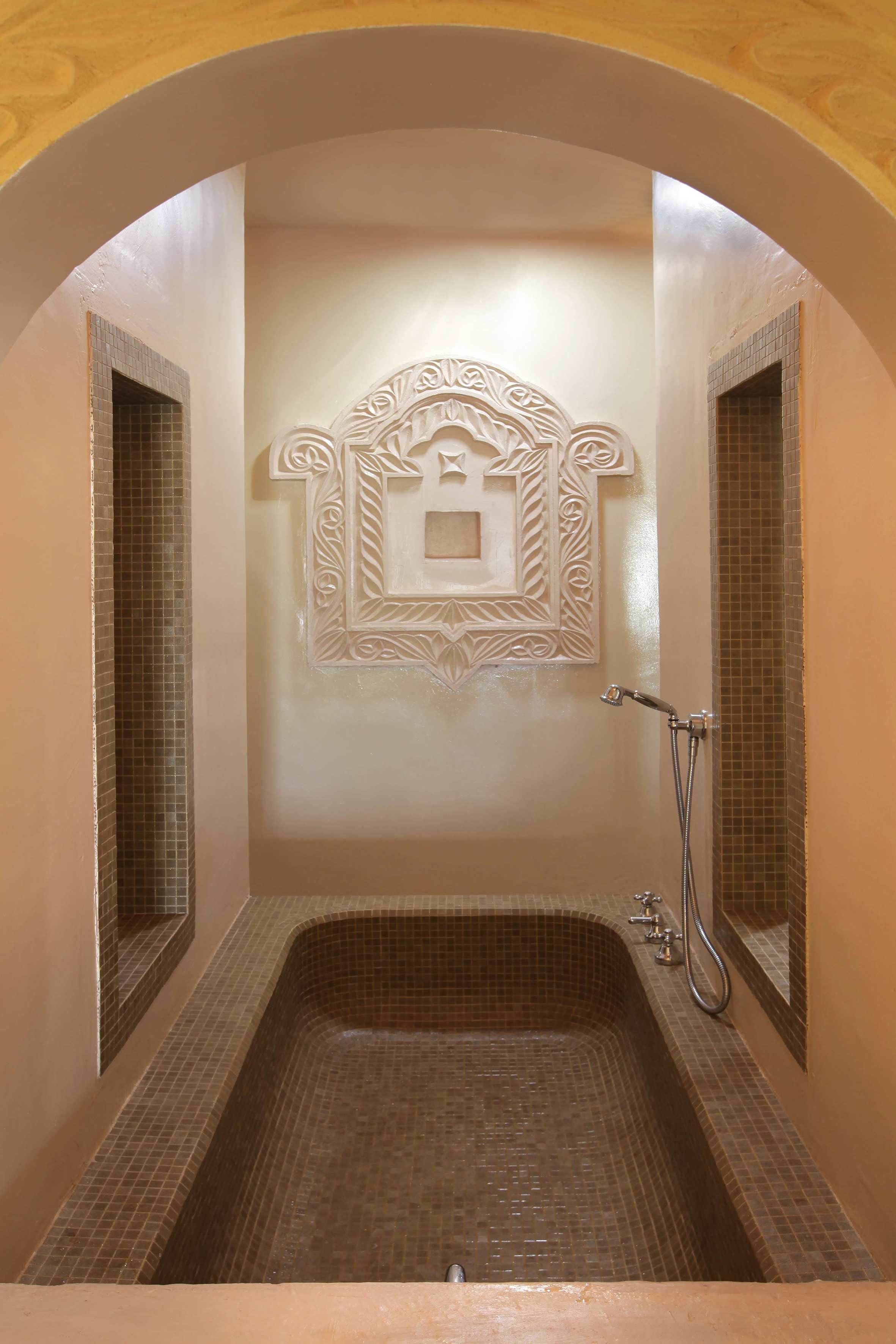 deep-soaking bathtub