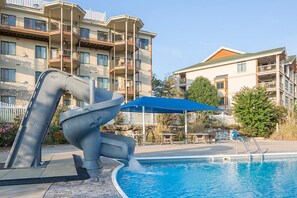 Indoor pool, seasonal outdoor pool, pool umbrellas, pool loungers