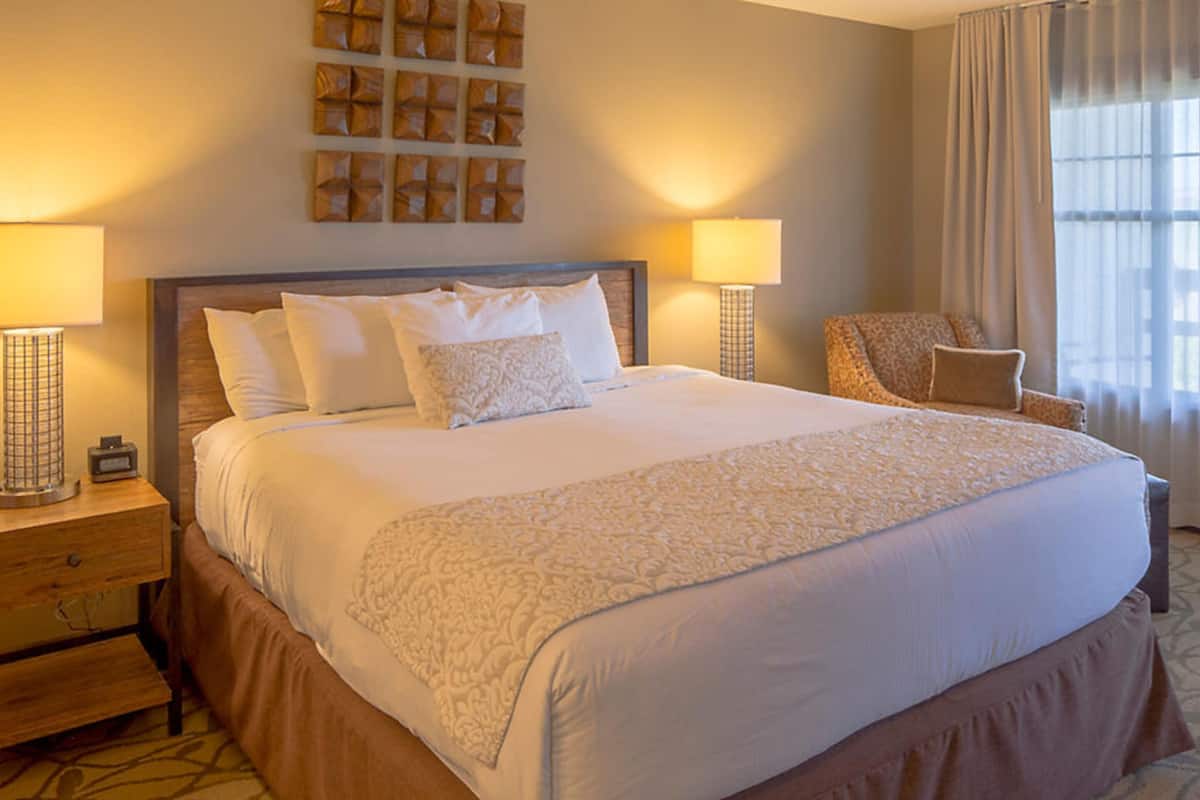 Pillowtop beds, iron/ironing board, free WiFi, bed sheets