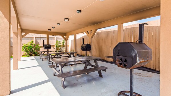 Área de parrilladas y picnic