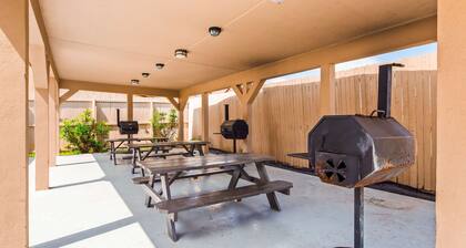 Best Western Plus Carrizo Springs Inn & Suites