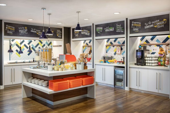 Free daily local cuisine breakfast - Hampton by Hilton York (York)