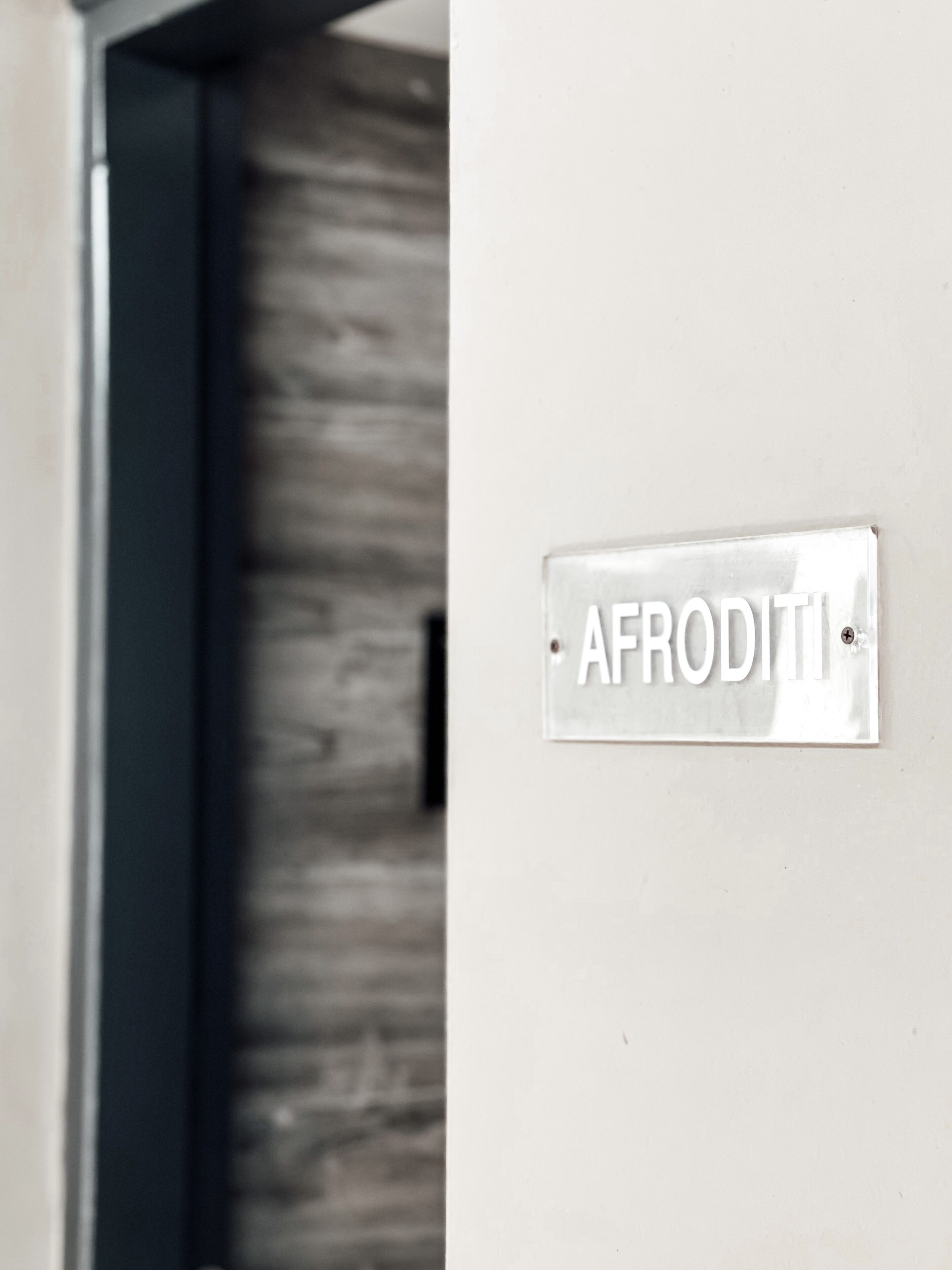 deluxe bungalow, private pool | in-room safe, desk, free cots/infant beds, free wifi