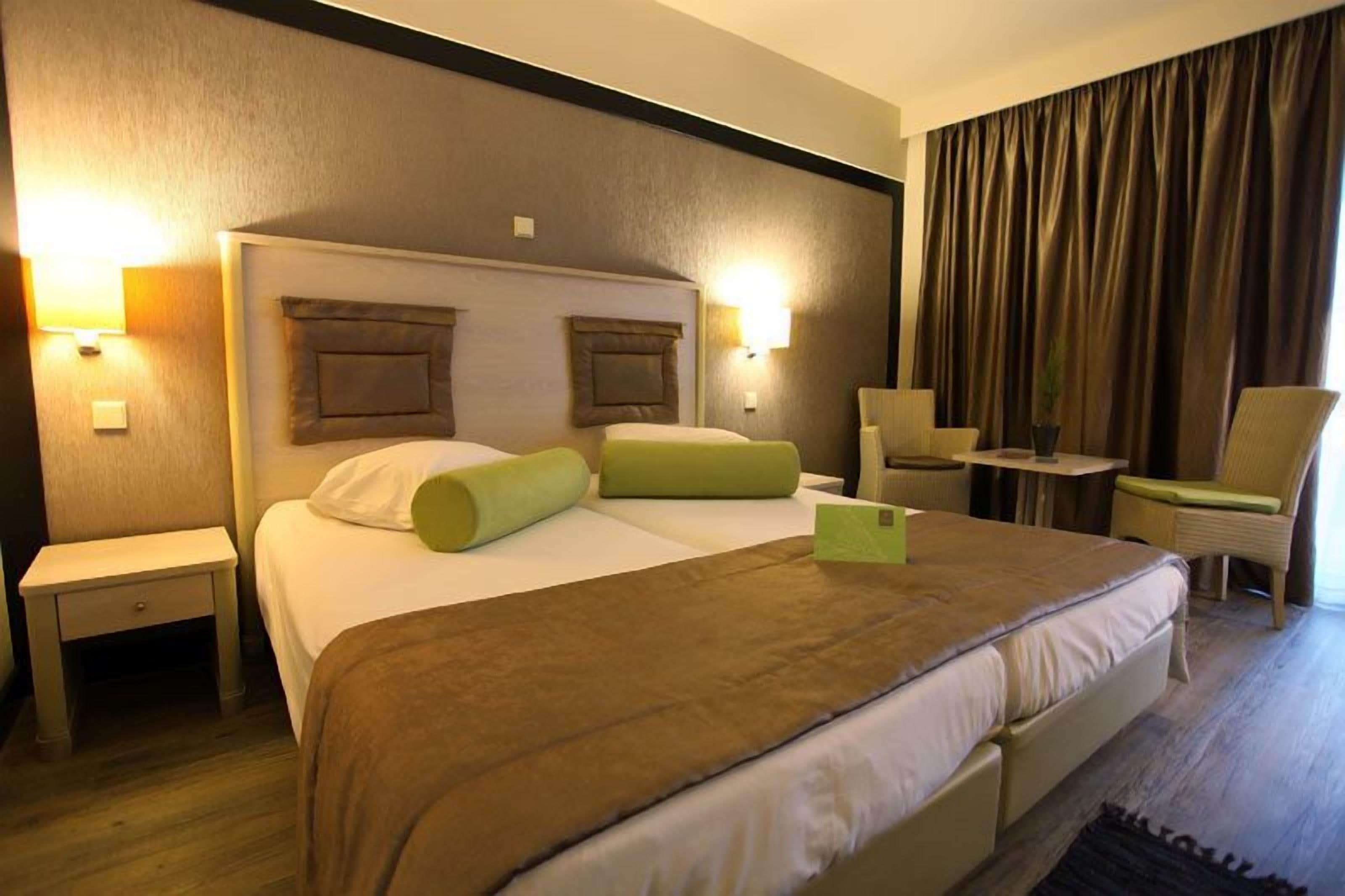 in-room safe, desk, free cots/infant beds, free wifi