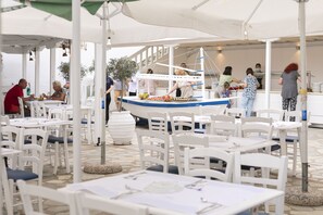 2 restaurants, breakfast, lunch, dinner served; Mediterranean cuisine