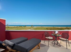 Suite – grand | Minibar, safe på rommet, individuelt dekorert og individuelt innredet