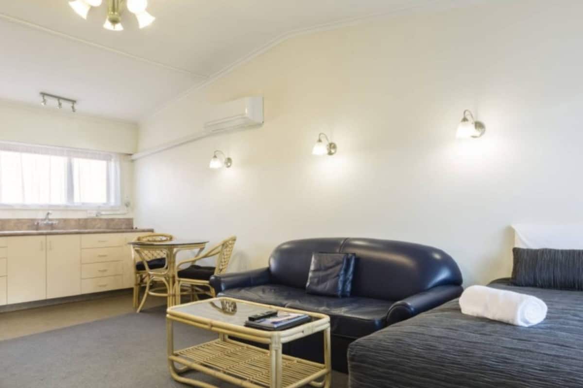 Executive One Bedroom | Living area