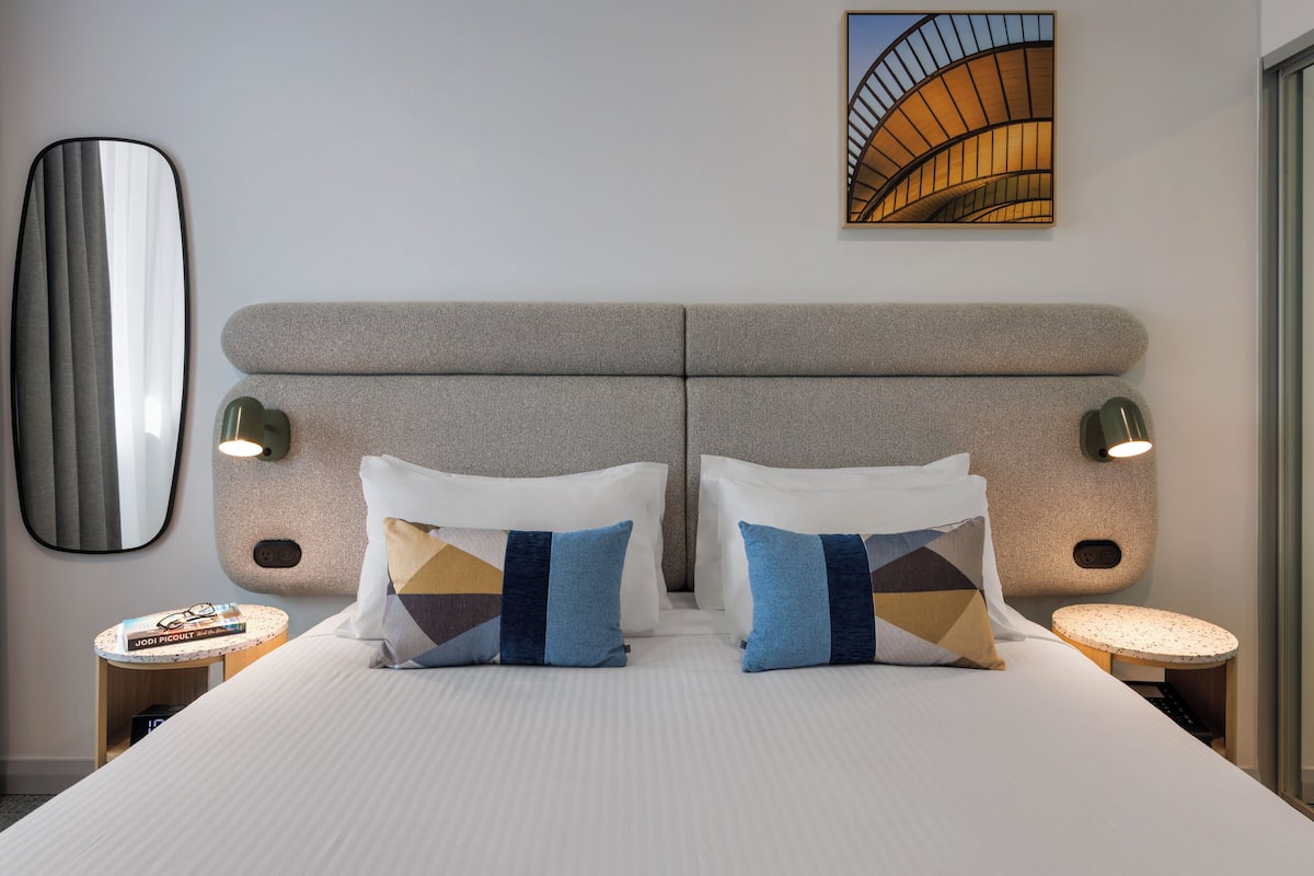 In-room safe, laptop workspace, blackout curtains, iron/ironing board