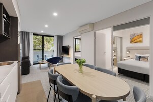 标准公寓, 多间卧室, 无烟房, 厨房 | 客房内用餐