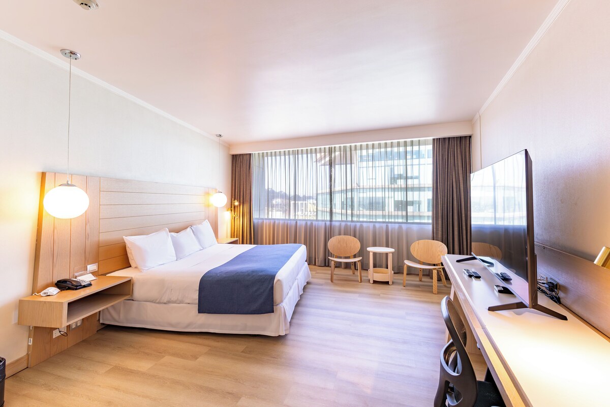 Business-Zimmer, 1 King-Bett, Nichtraucher | Hochwertige Bettwaren, Daunenbettdecken, Pillowtop-Betten, Minibar