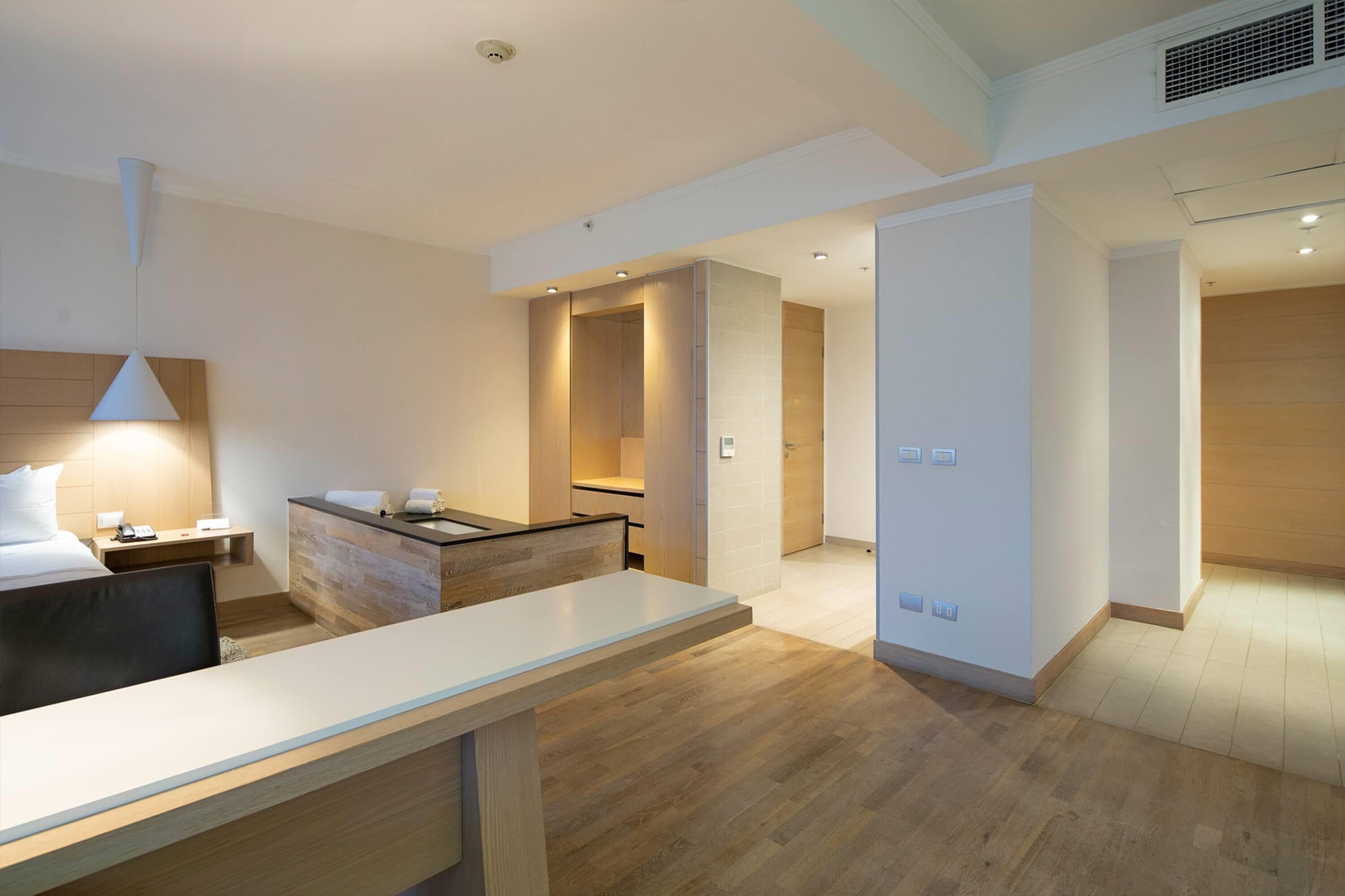 Presidential-sviitti, 1 suuri parisänky, tupakointi kielletty | Ylelliset vuodevaatteet, untuvapeitot, pillowtop-patjalliset sängyt