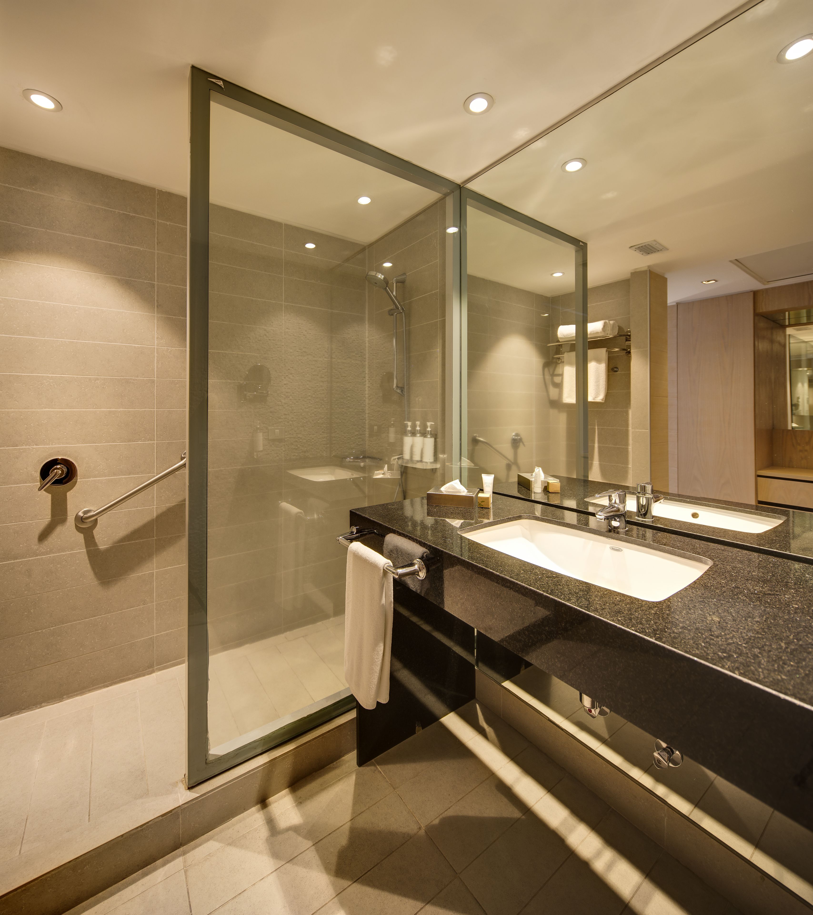 rainfall showerhead, free toiletries, hair dryer, slippers