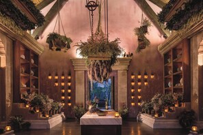 Espace de soins pour les couples, sauna, bain à remous, hammam