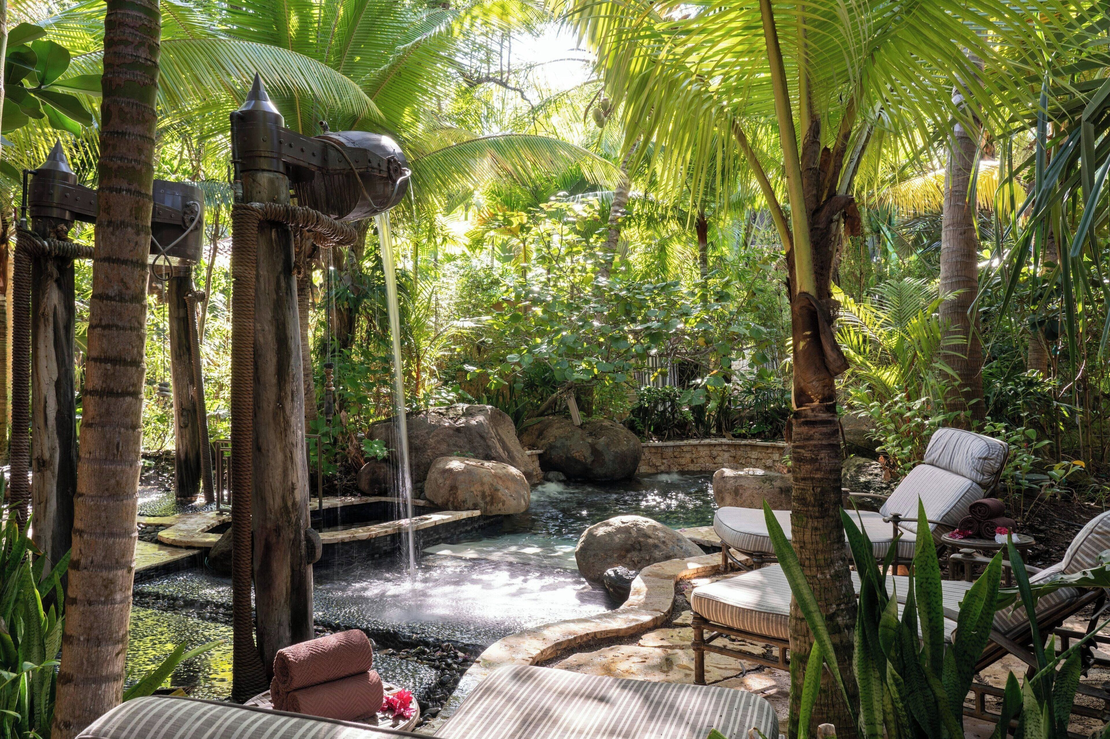 雙人療程室、三溫暖烤箱、浴缸、土耳其浴、美體療程、泥巴浴