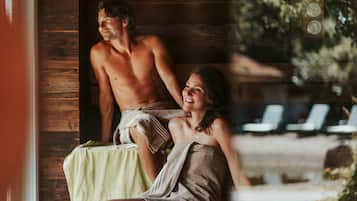 Sauna, Dampfbad, Körperbehandlungen, Aromatherapie, Warmsteinmassagen