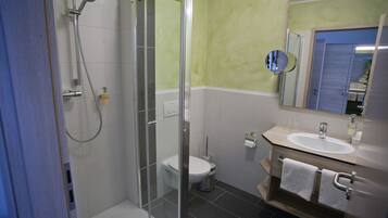 Shower, free toiletries, bathrobes, slippers