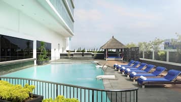 Kolam renang outdoor