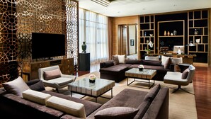 อพาร์ทเมนท์, 1 ห้องนอน (Residence) | ผ้านวมขนเป็ด, มินิบาร์, ตู้นิรภัยในห้องพัก, โต๊ะทำงาน