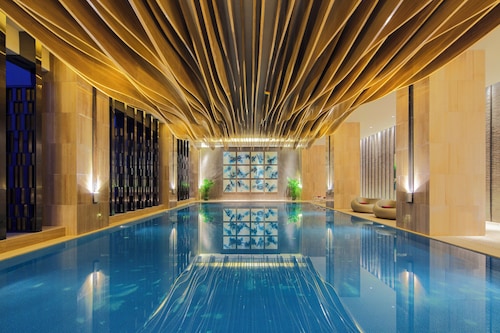 Crowne Plaza Tianjin Meijiangnan by IHG