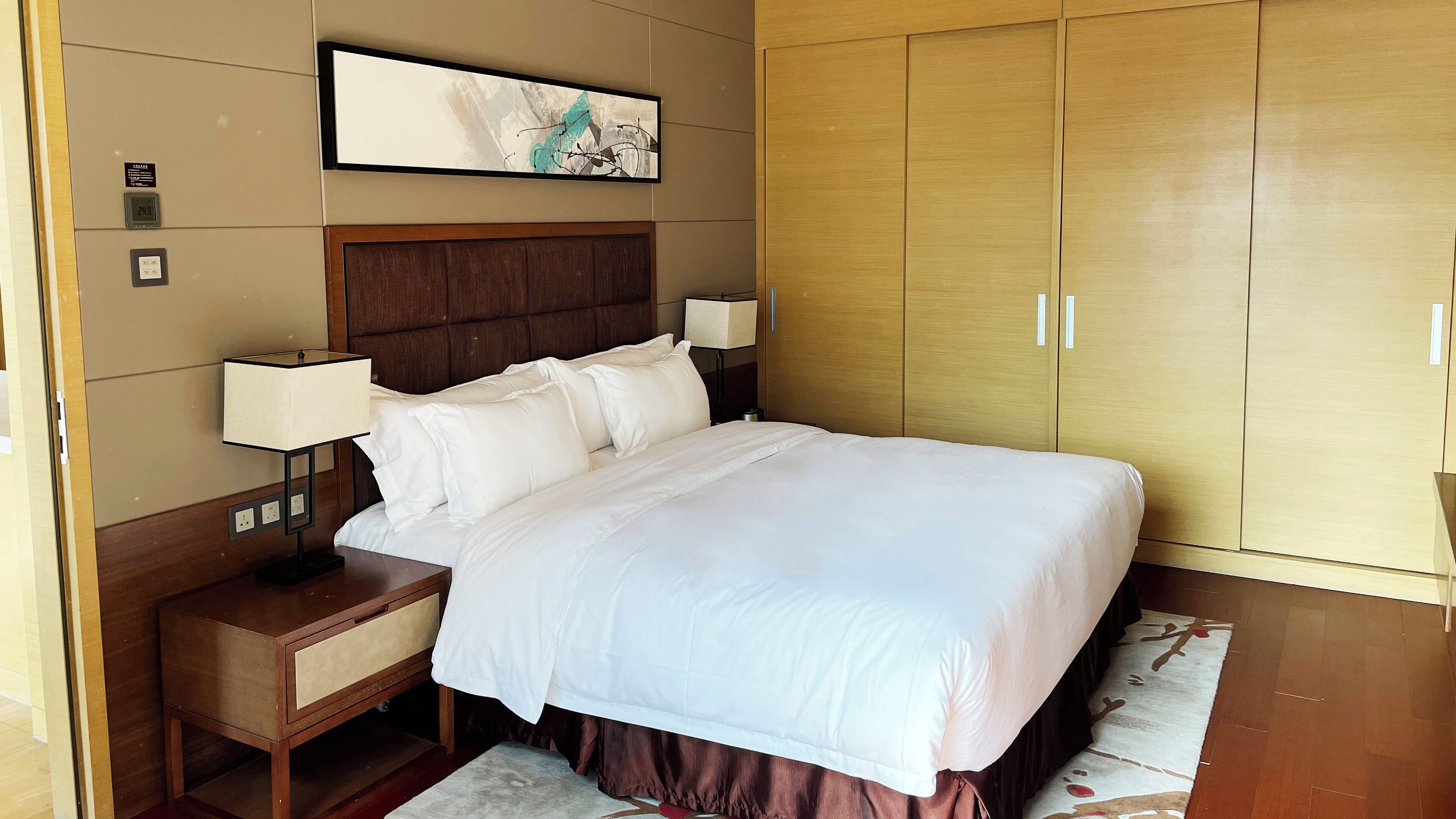 Căn hộ, 1 phòng ngủ (Residence) | Chăn bông, minibar, két bảo mật tại phòng, bàn 