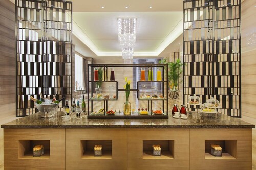 Crowne Plaza Tianjin Meijiangnan by IHG