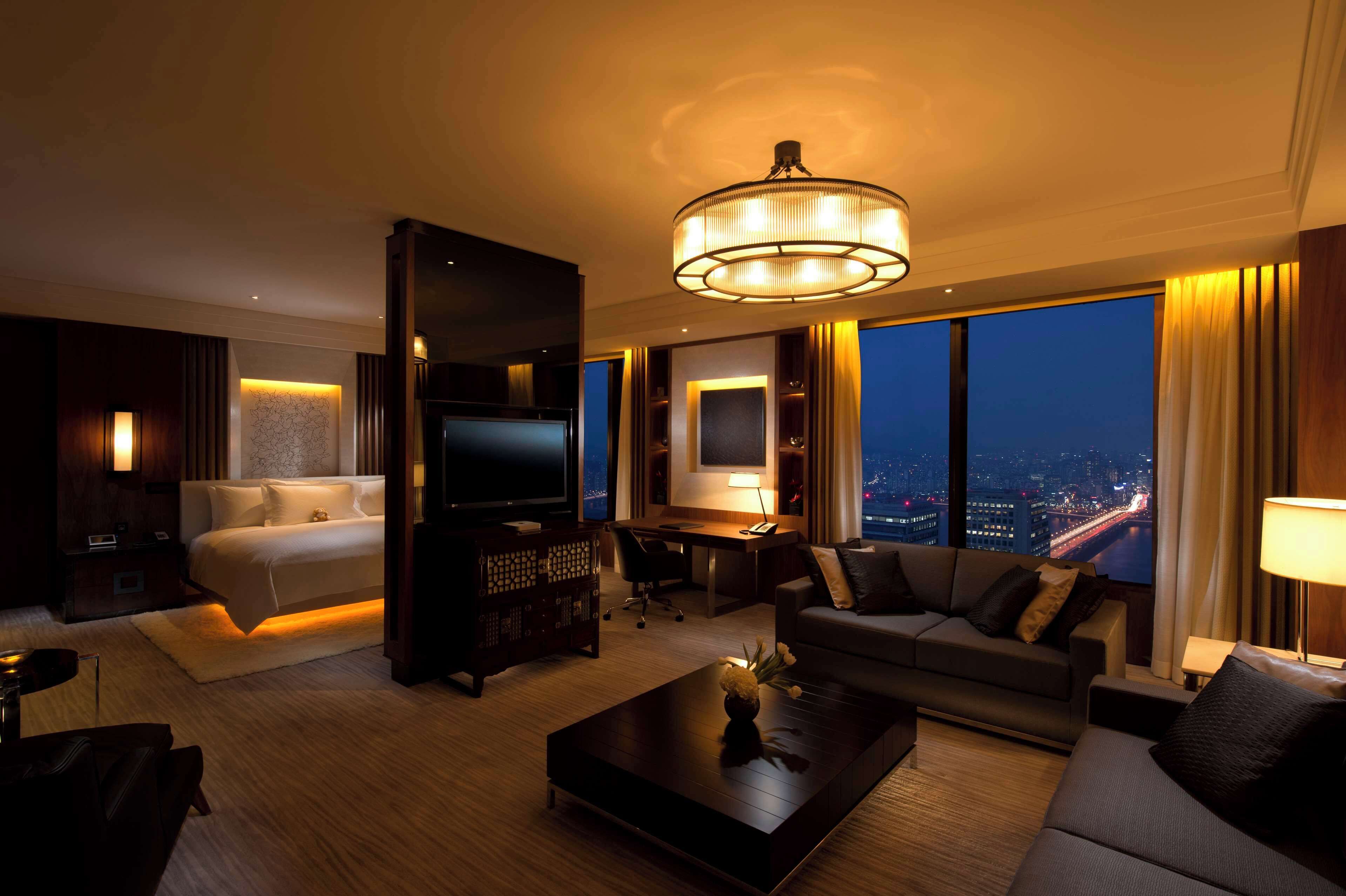 Penthouse Suite, 1 King Bed | Sengetøy av topp kvalitet, dundyner, senger med overmadrass og minibar