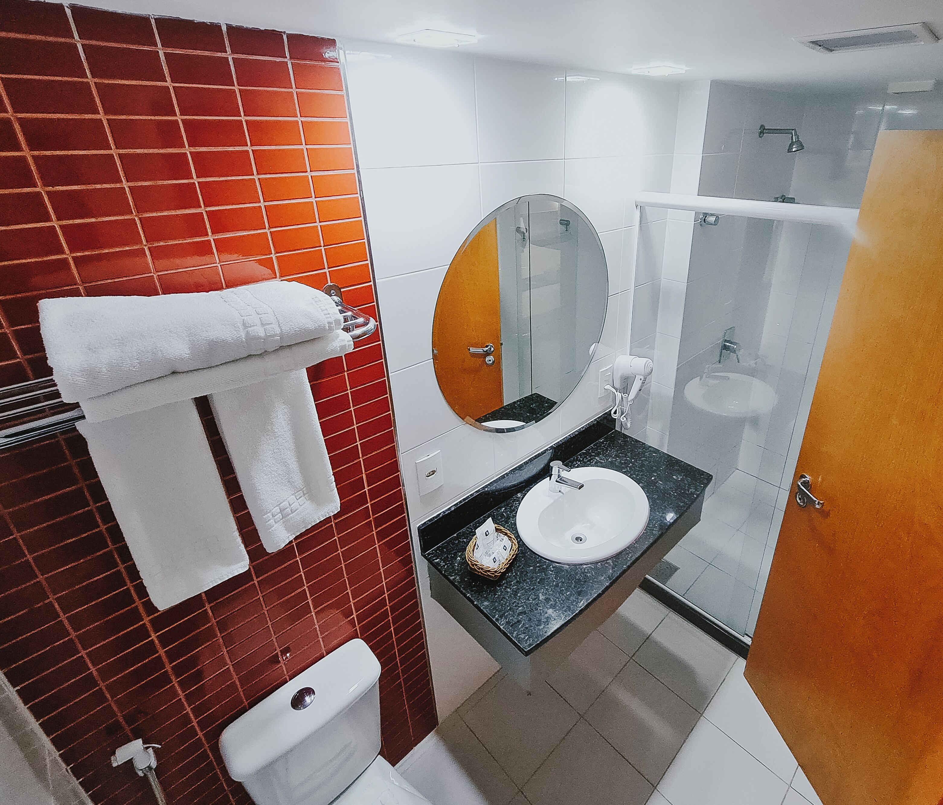 deluxe triple room | bathroom | shower, rainfall showerhead, free toiletries, hair dryer
