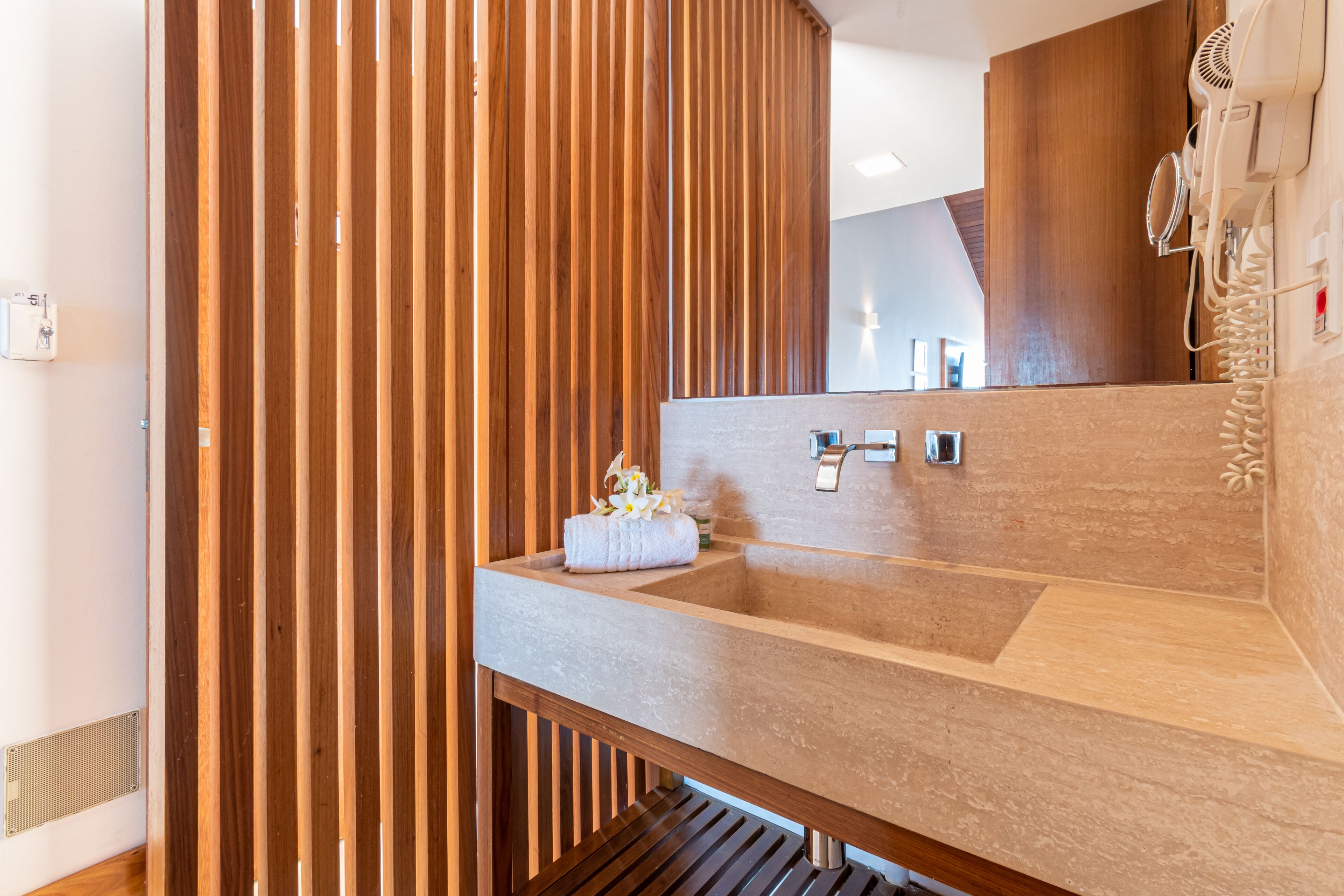 deluxe triple room | premium bedding, minibar, in-room safe, desk