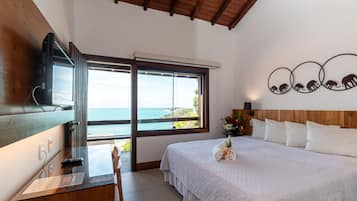 Superior Double Room | Premium bedding, minibar, in-room safe, desk
