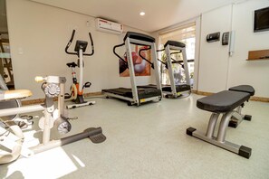 Fitness facility - Sun Square Suites Hotel (Goiania)