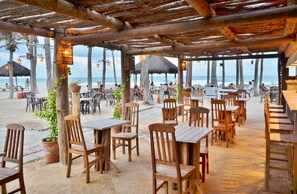 Beach bar - Beach Park Oceani Hotel (Aquiraz)
