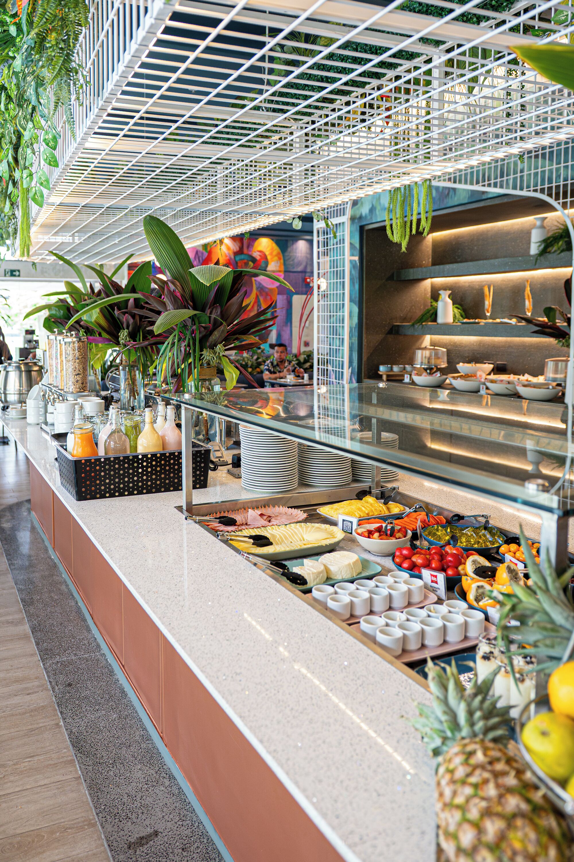 daily buffet breakfast (cop 45000 per person)