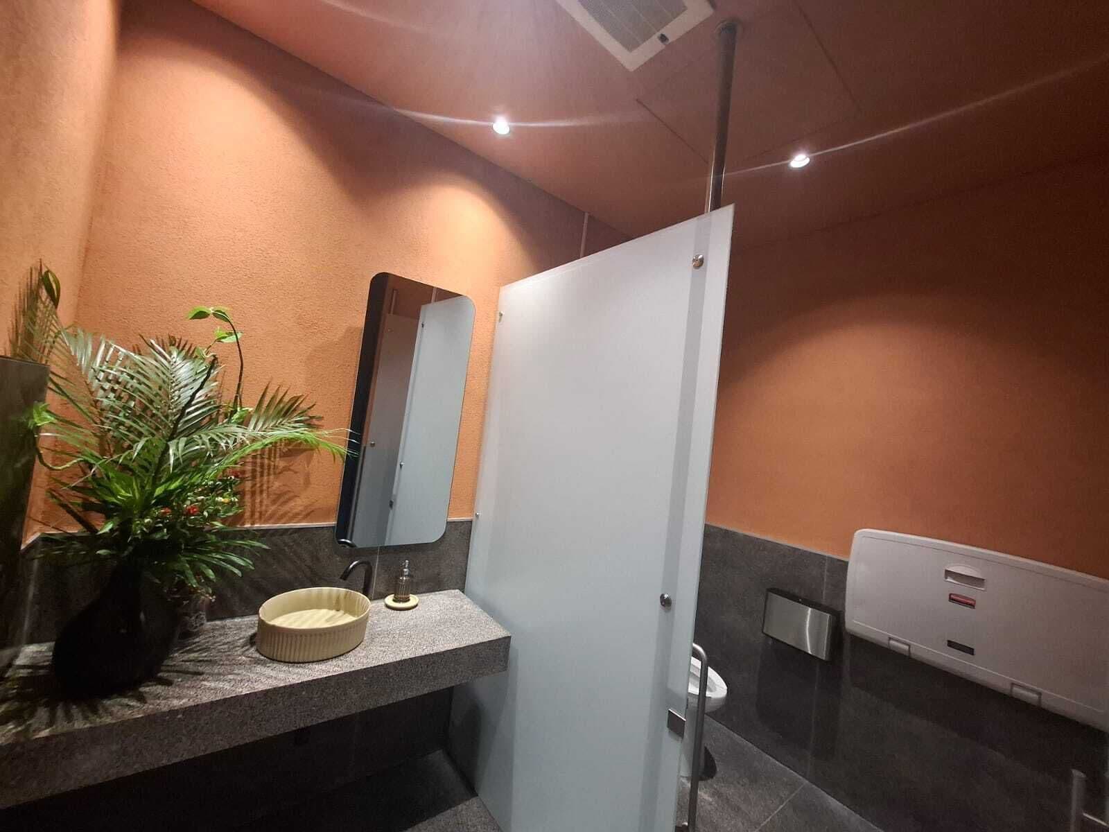 rainfall showerhead, eco-friendly toiletries, hair dryer, towels